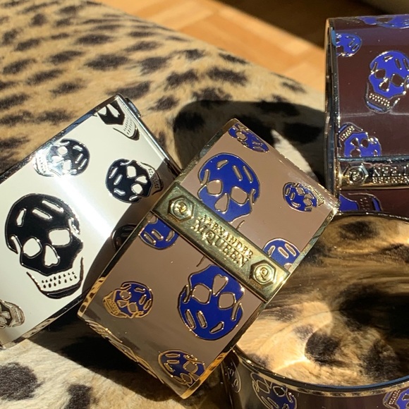 Alexander McQueen Skull Bracelet - Picture 2 of 3